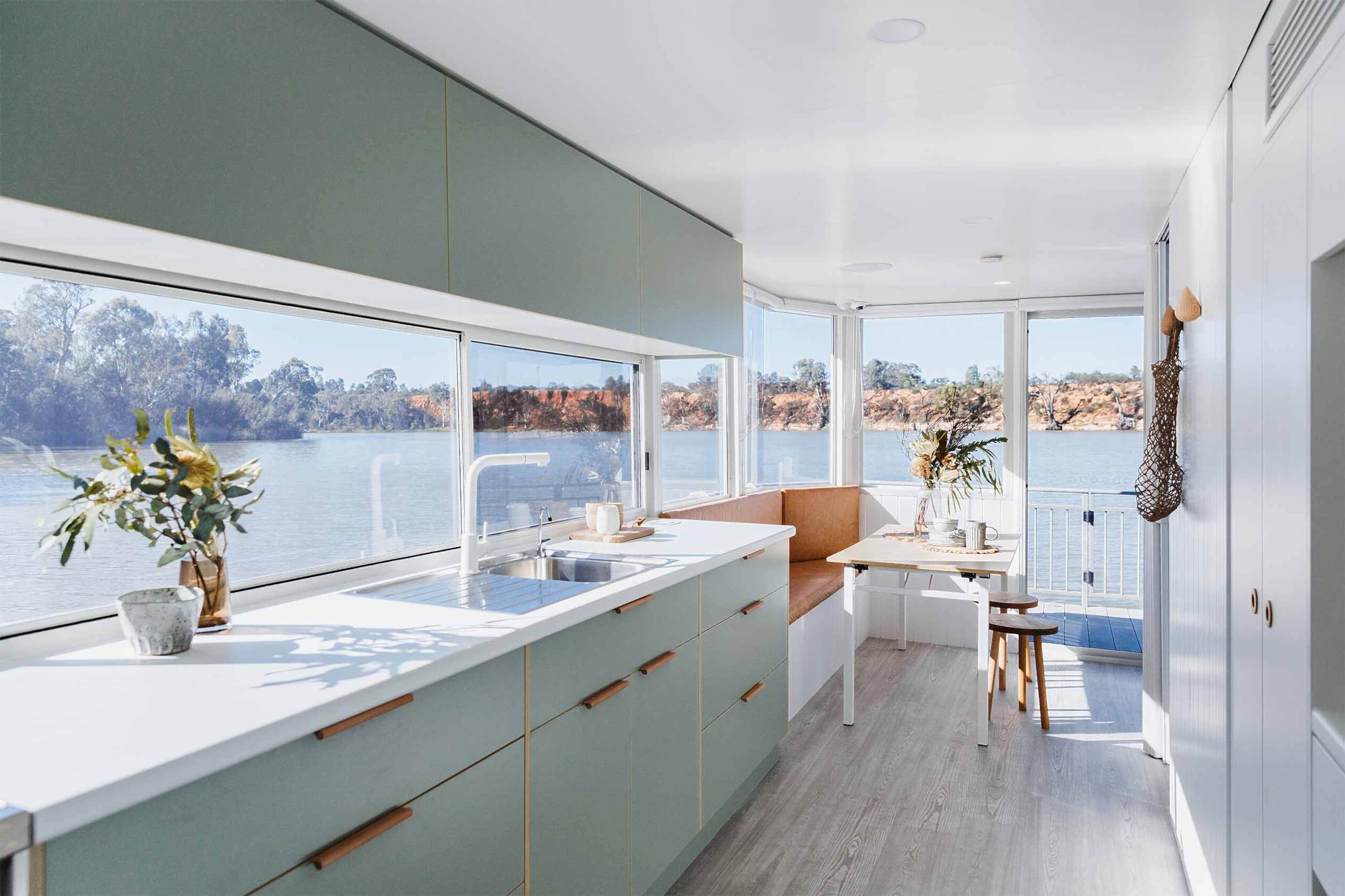Mildura House Boat